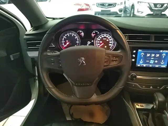 Peugeot 408 — Фото автомобиля 10