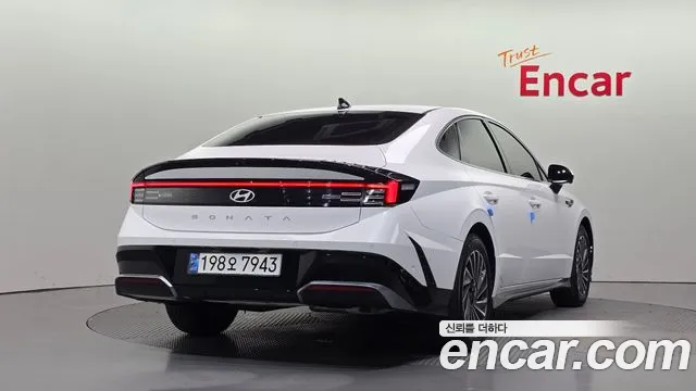 Hyundai Sonata Exclusive — Фото автомобиля 2