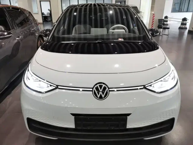 Volkswagen ID.3 — Фото автомобиля 2