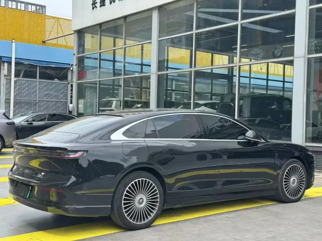 Voyah Auto VOYAH Zhuiguang L 2025 Mid-configuration Model — Фото автомобиля 4