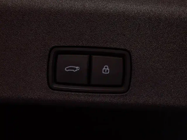 Li Auto MEGA — Фото автомобиля 4