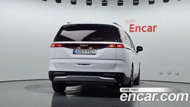 Kia Canival Carnival 4 поколение Бензин 9 мест Prestige — Фото автомобиля 4
