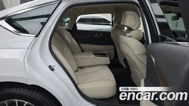 Genesis G80 Бензин 2.5 турбо 2WD — Фото автомобиля 11