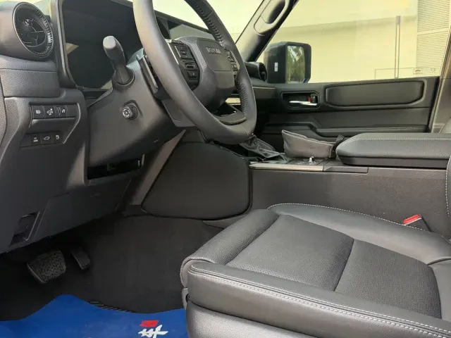 Toyota Prado — Фото автомобиля 10