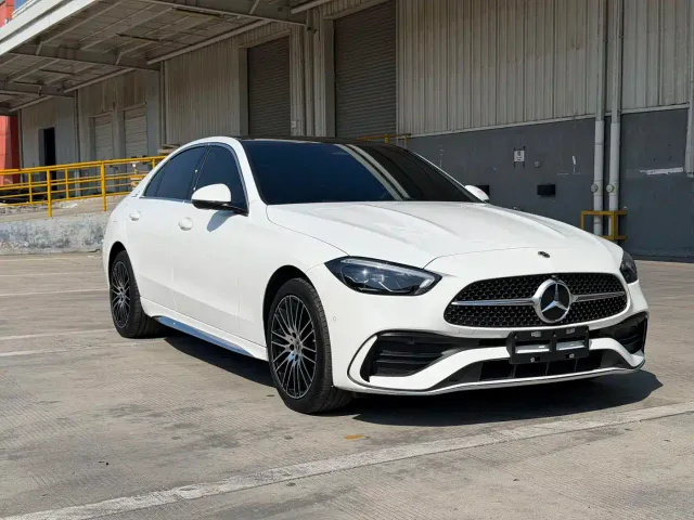 Mercedes-Benz C-Class — Фото автомобиля 3