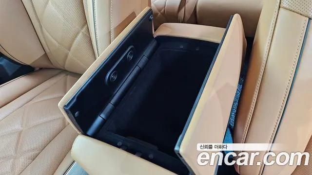 Genesis GV80 2.5T Бензин AWD — Фото автомобиля 30
