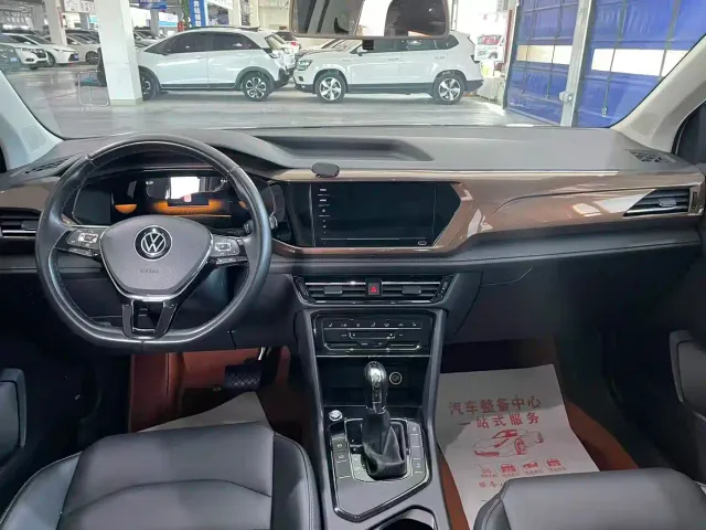 Volkswagen Tharu — Фото автомобиля 6