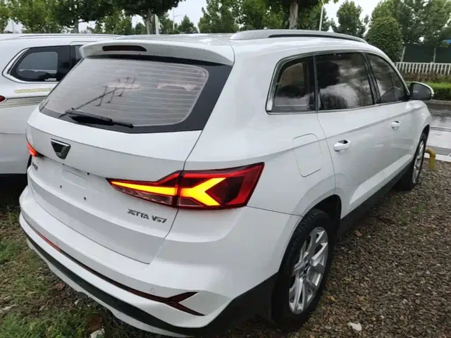 Jetta VS7 — Фото автомобиля 6