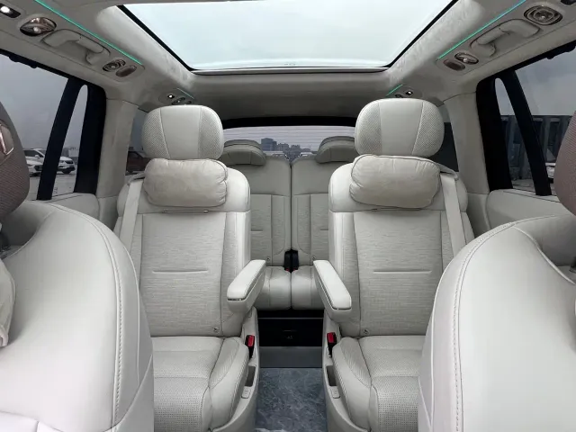 Lynk & Co 900 — Фото автомобиля 9