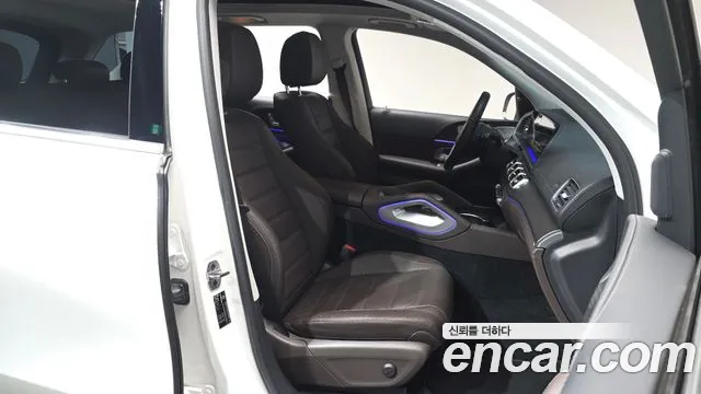 Mercedes-Benz GLE-Class — Фото автомобиля 10