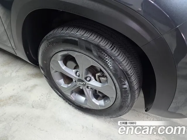 Kia Seltos — Фото автомобиля 4