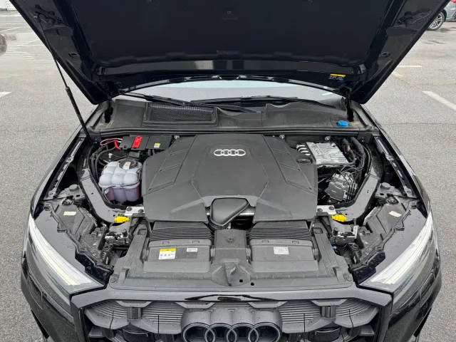 Audi Q7 — Фото автомобиля 19