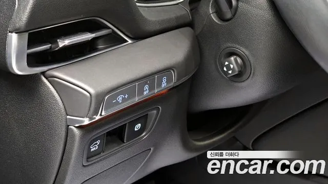 Genesis GV80 2.5T Бензин 2WD — Фото автомобиля 16