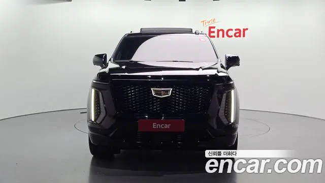 Cadillac Escalade 5th Gen — Фото автомобиля 3