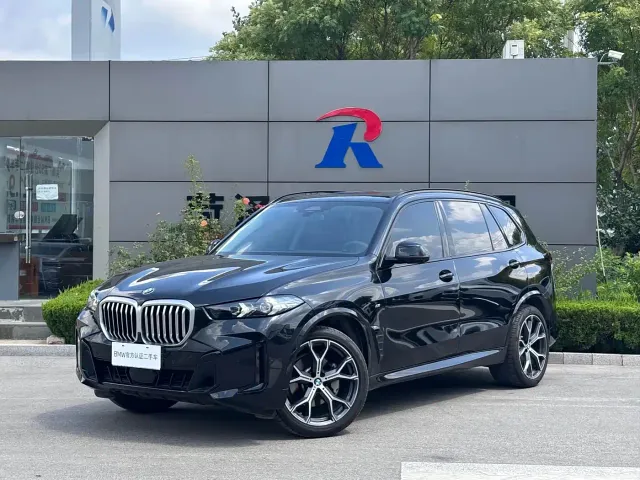 Фотография автомобиля — BMW X5