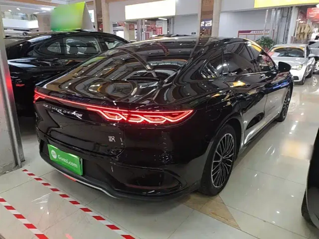 BYD Han — Фото автомобиля 6