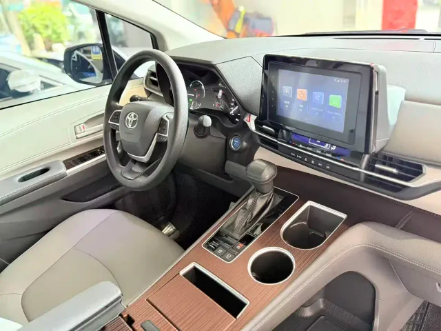 Toyota Granvia — Фото автомобиля 17