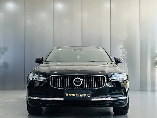 Volvo S90 — Фото автомобиля 2