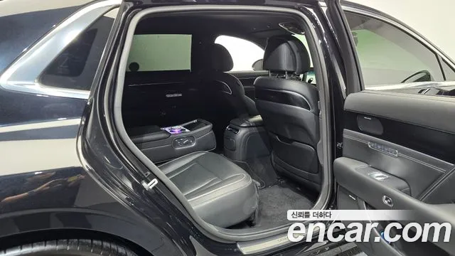 Genesis G90 Бензин 3.5 турбо AWD — Фото автомобиля 10
