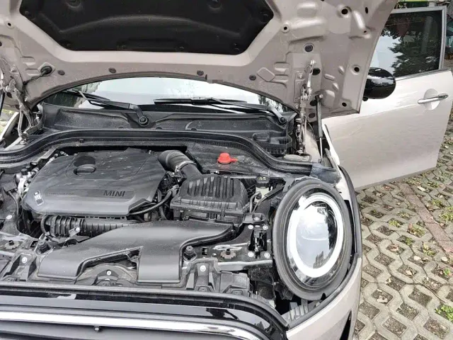 MINI Hatch — Фото автомобиля 21