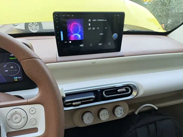 Wuling Hongguang Mini EV — Фото автомобиля 12