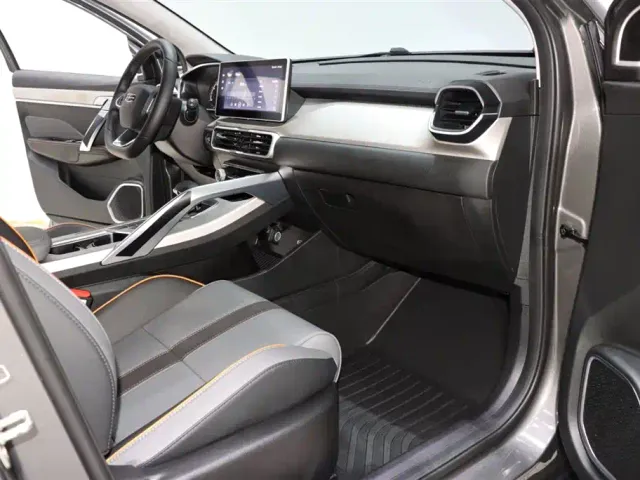 Geely Binyue — Фото автомобиля 7