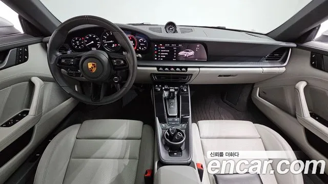 Porsche 911 992 — Фото автомобиля 10