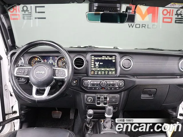 Jeep Wrangler JL — Фото автомобиля 15