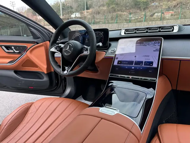 Mercedes-Benz S-Class — Фото автомобиля 12