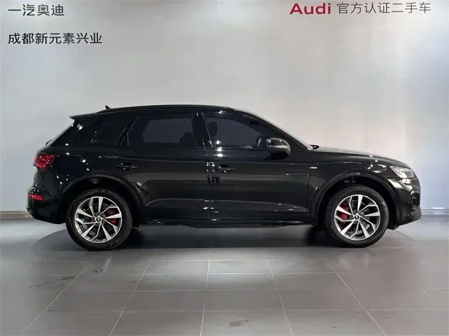 Audi Q5L — Фото автомобиля 3