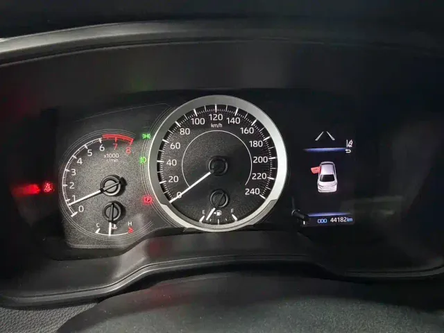 Toyota Corolla — Фото автомобиля 8