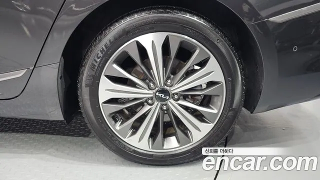 Kia K8 K8 Hybrid — Фото автомобиля 21