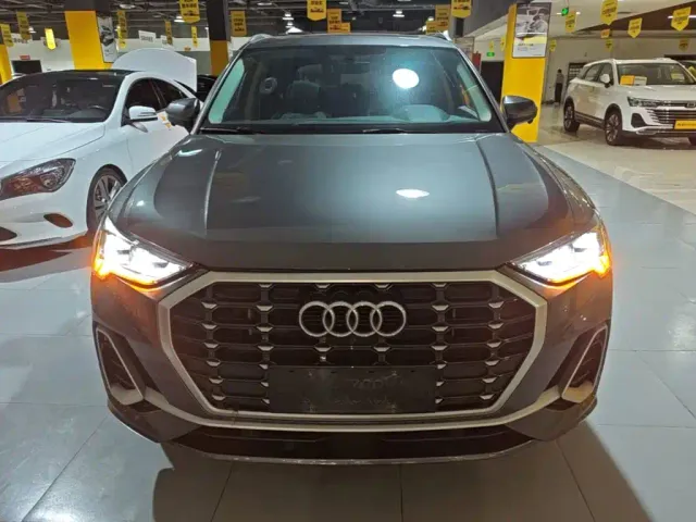 Audi Q3 — Фото автомобиля 2