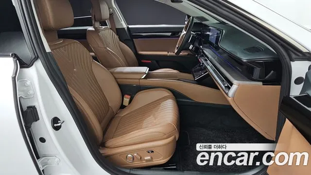 Hyundai Grandeur GN7 — Фото автомобиля 16