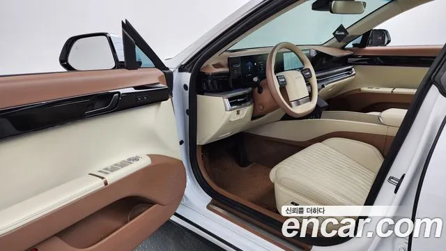 Hyundai Grandeur GN7 — Фото автомобиля 15