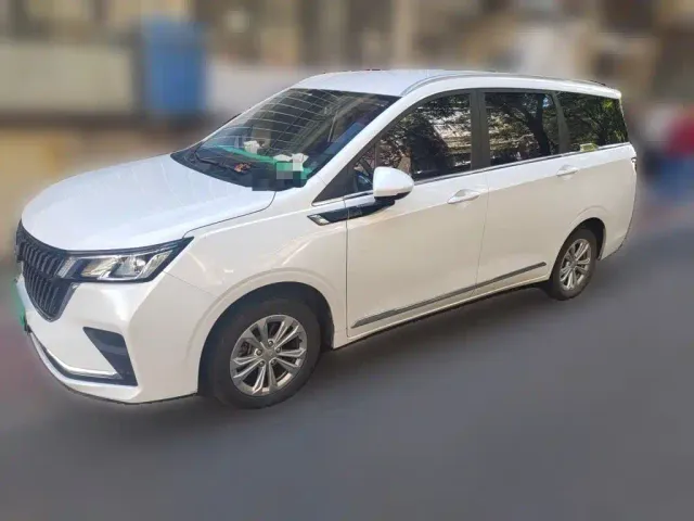 Фотография автомобиля — Wuling Jiachen