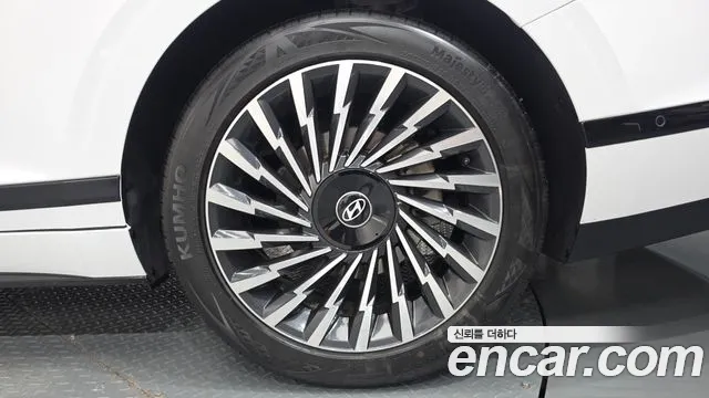 Hyundai Grandeur GN7 — Фото автомобиля 6