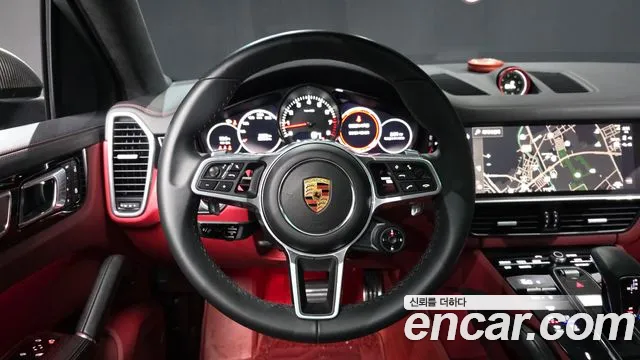 Porsche Cayenne — Фото автомобиля 13