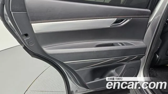 Genesis GV80 — Фото автомобиля 13