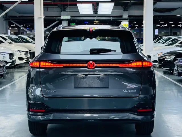 Changan CS75 Plus — Фото автомобиля 14
