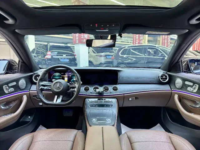 Mercedes-Benz E-Class — Фото автомобиля 12