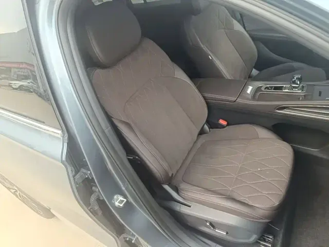 Geely Xingyue L — Фото автомобиля 19