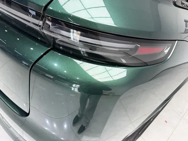 Li Auto L8 — Фото автомобиля 5