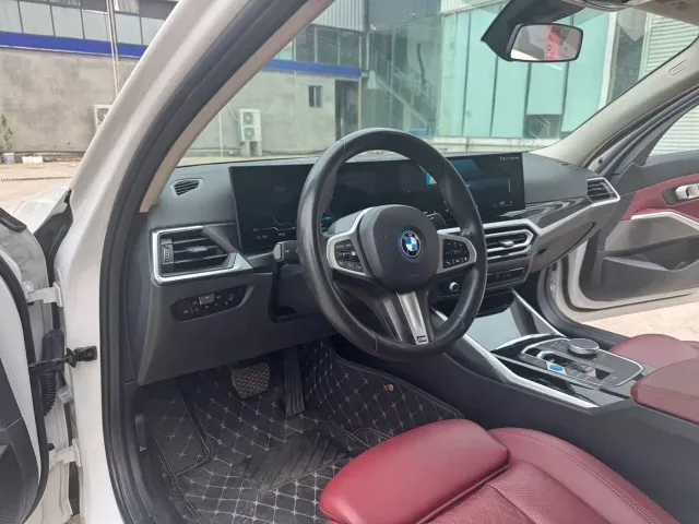 BMW i3 — Фото автомобиля 4