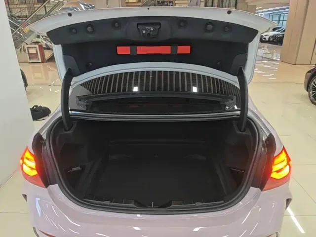 BMW 1 Series — Фото автомобиля 14