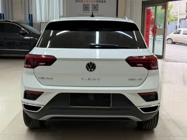 Volkswagen T-Roc — Фото автомобиля 5