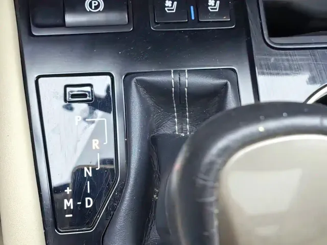 Lexus RX — Фото автомобиля 15
