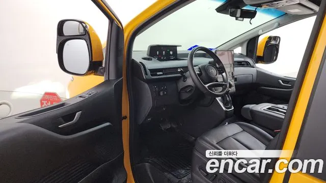 Hyundai Staria Staria L3.5 Школьный автобус — Фото автомобиля 9