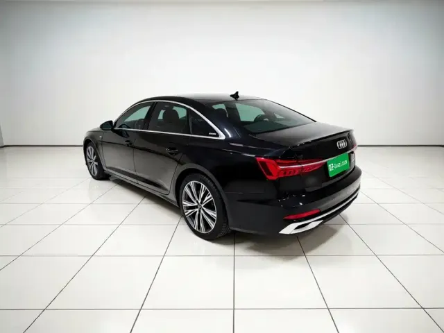 Audi A6L — Фото автомобиля 4