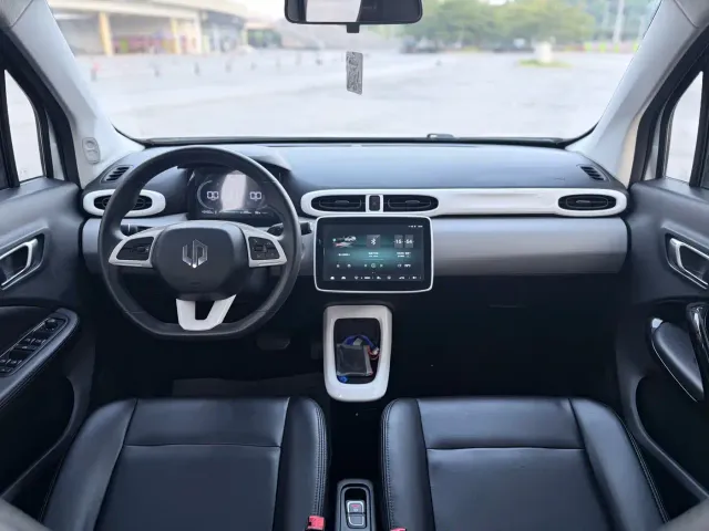 Leapmotor T03 — Фото автомобиля 9